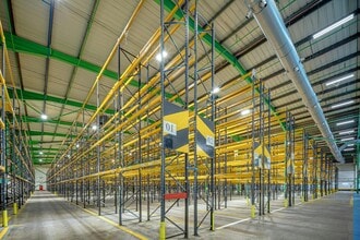 Lister Rd, Runcorn to rent Interior Photo- Image 1 of 3