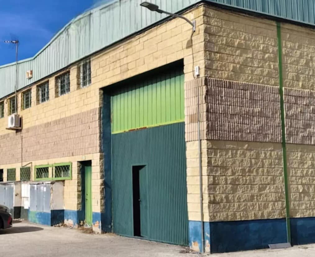 Industrial in Ajalvir, Madrid for sale Primary Photo- Image 1 of 2