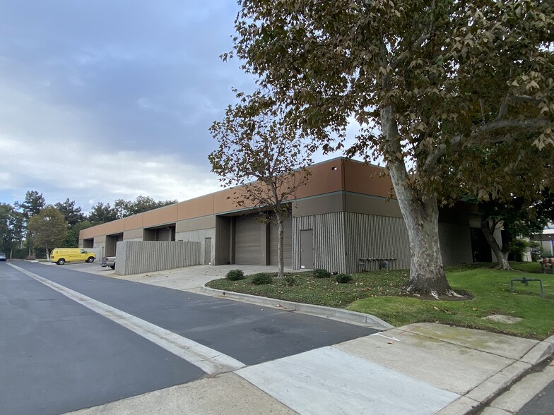 4053 Calle Tesoro, Camarillo, CA for rent - Building Photo - Image 2 of 2