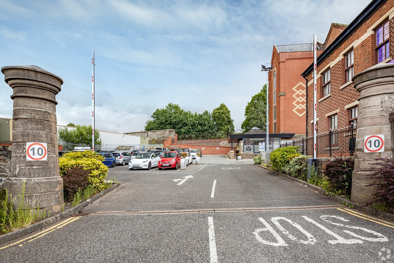 Appleby St, Blackburn BB1 3BL Daisyfield Business Centre UK