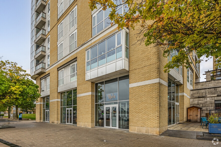 37 Westferry Circ, London to rent - Building Photo - Image 3 of 3