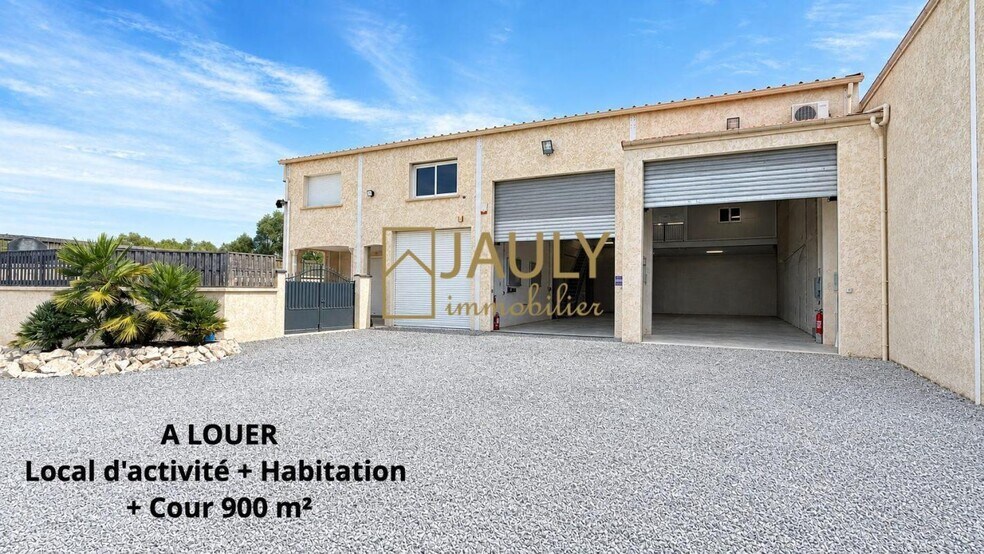 Industrial in Meaux to rent - Building Photo - Image 1 of 16