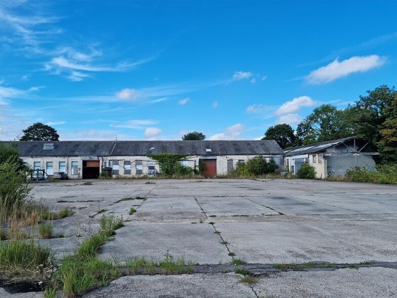 Colchester Rd, Heybridge to rent - Building Photo - Image 3 of 12