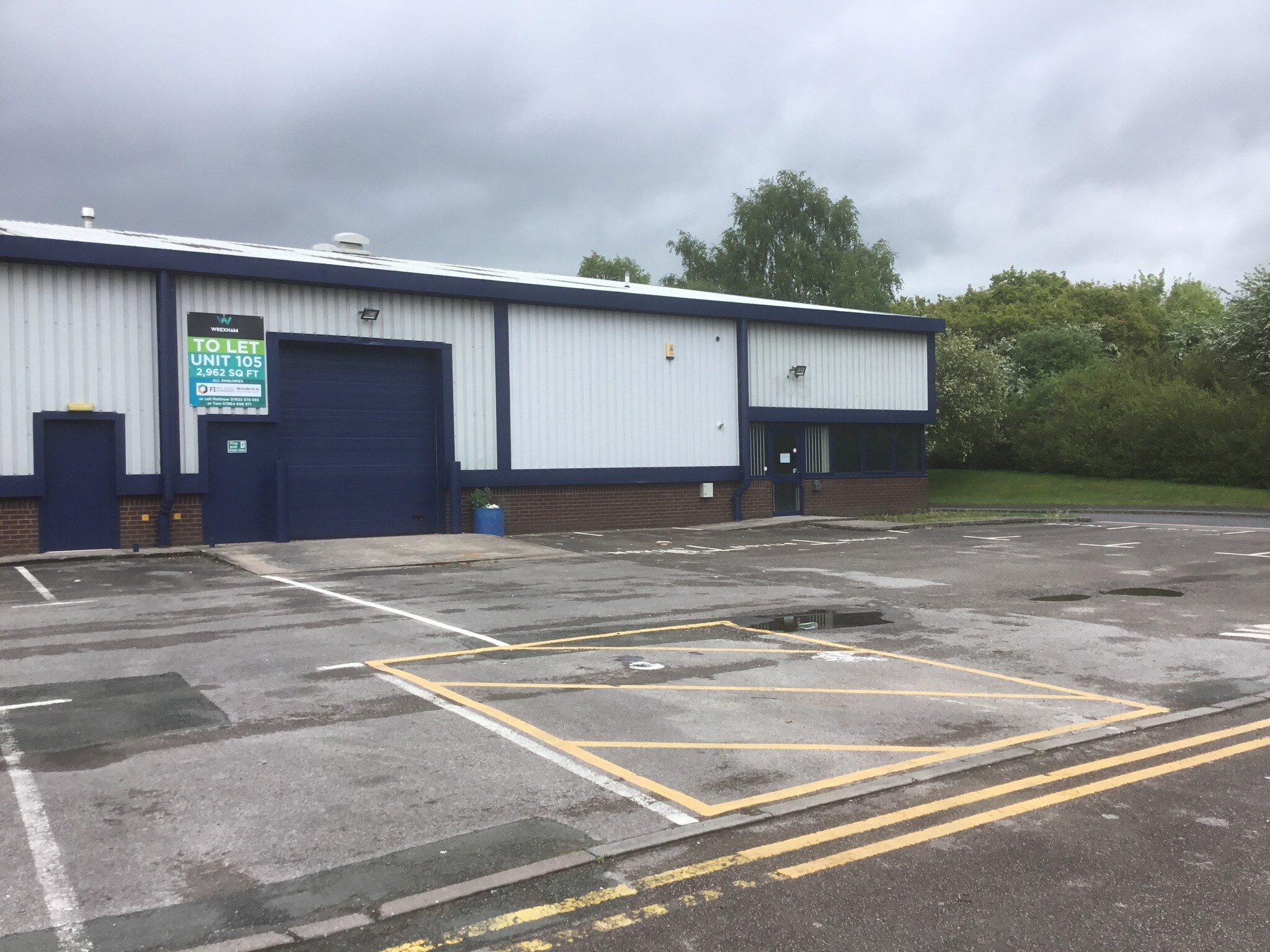 Coed Aben Rd, Wrexham for sale Primary Photo- Image 1 of 1