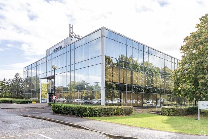 Delta Business Park, Swindon to rent - Building Photo - Image 2 of 3