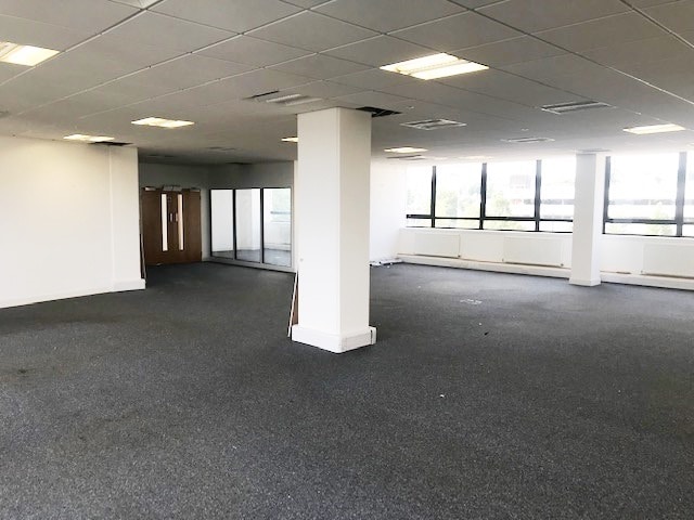 Market Street, Huddersfield to rent - Interior Photo - Image 3 of 6