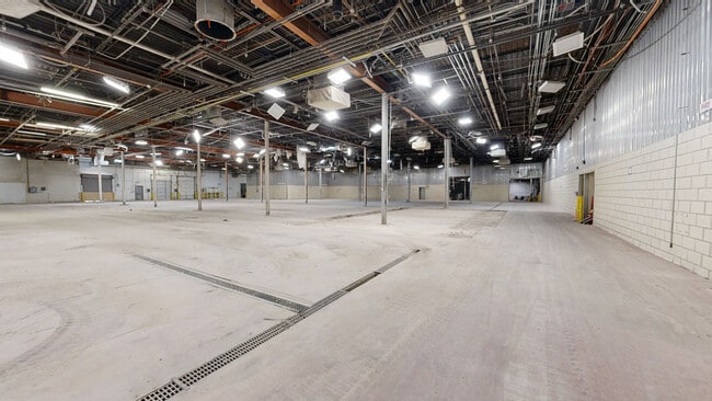 More details for 3203 Avenue B, Lubbock, TX - Industrial to Rent