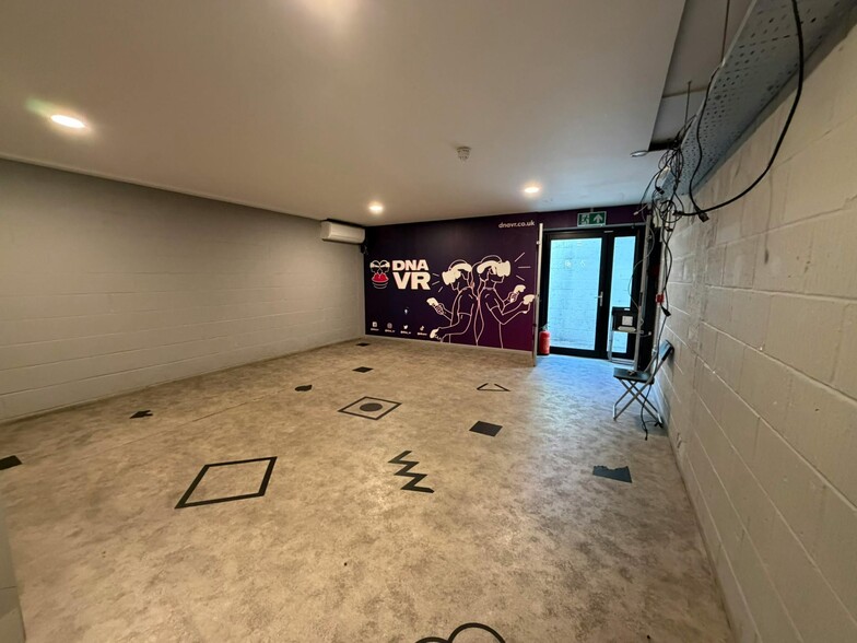 400-404 York Way, London to rent - Building Photo - Image 3 of 8