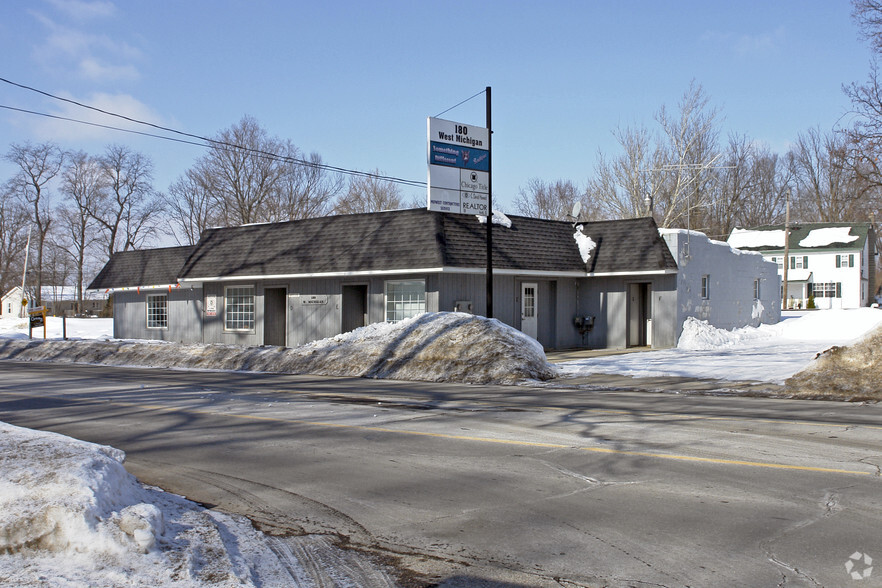 180 W Michigan Ave, Galesburg, MI for sale - Primary Photo - Image 1 of 3