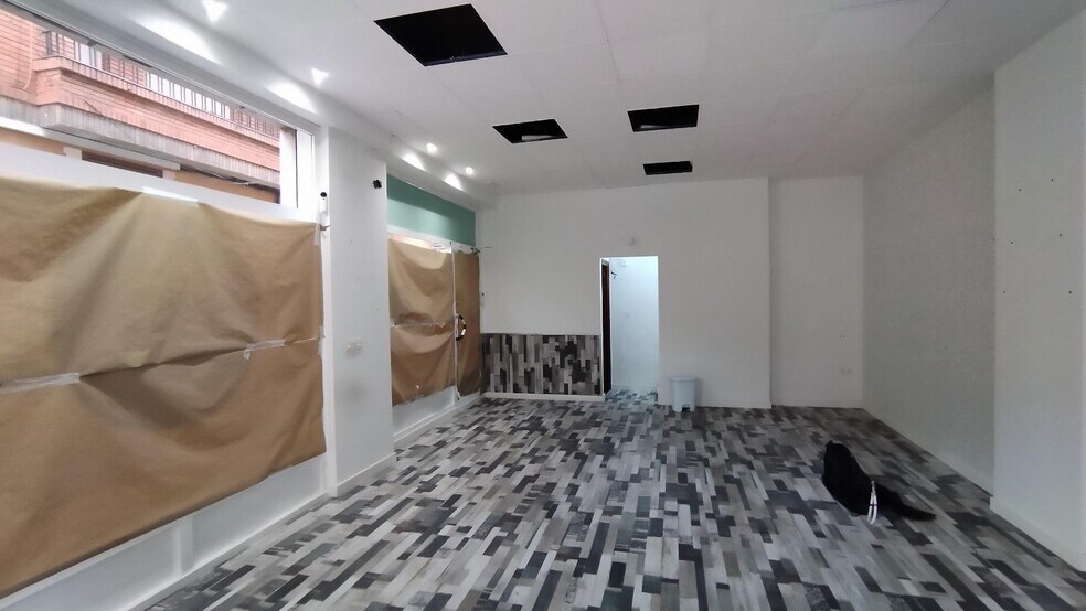 Retail in Calasparra, Murcia to rent - Interior Photo - Image 2 of 8