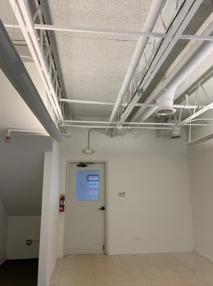 103 Schelter Rd, Lincolnshire, IL to rent Interior Photo- Image 1 of 3