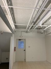 103 Schelter Rd, Lincolnshire, IL to rent Interior Photo- Image 1 of 3