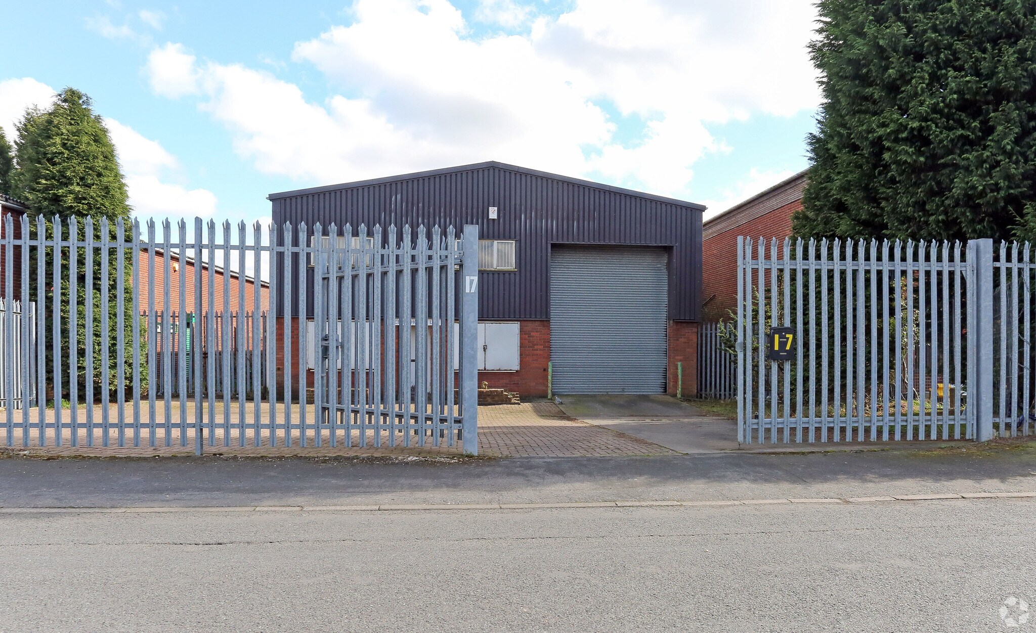 17 Snibston Dr, Coalville for sale Building Photo- Image 1 of 1