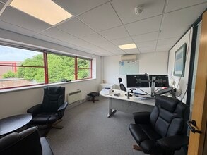 Bedford Rd, Petersfield to rent Interior Photo- Image 2 of 7