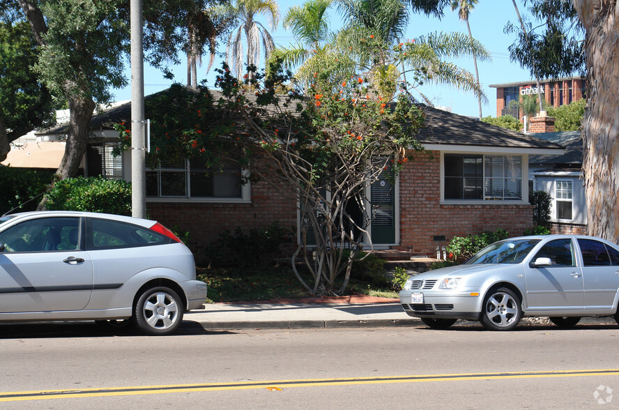 7850-7856 Ivanhoe Ave, La Jolla, CA for rent - Building Photo - Image 2 of 2