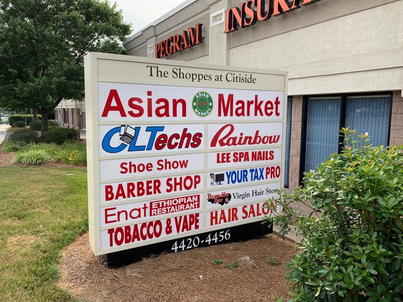 4430 The Plaza Dr, Charlotte, NC to rent - Building Photo - Image 3 of 13