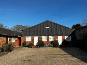 Parsonage Stocks Rd, Faversham to rent Building Photo- Image 2 of 12