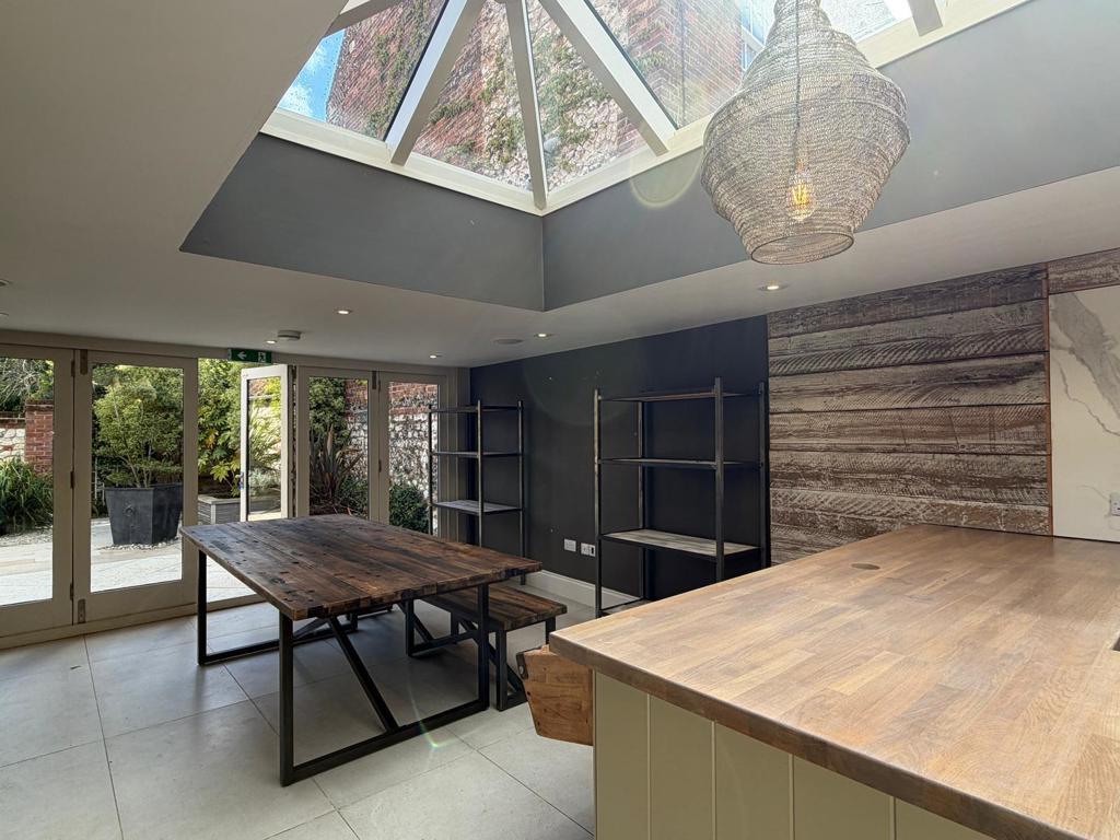 55 Market Pl, Kings Lynn to rent Interior Photo- Image 1 of 3