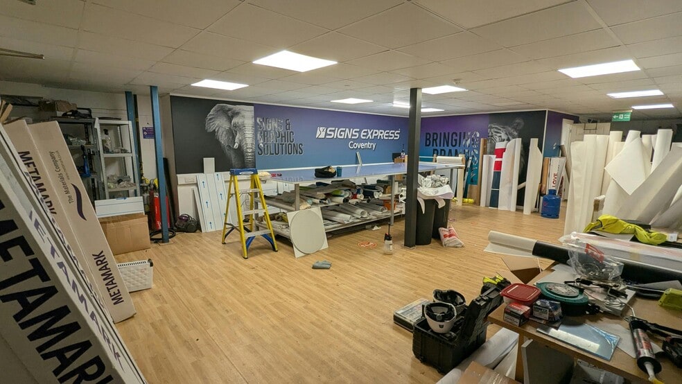 6 Red Ln, Coventry to rent - Building Photo - Image 3 of 11