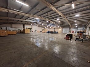 E Stirling St, Alva to rent Interior Photo- Image 2 of 2