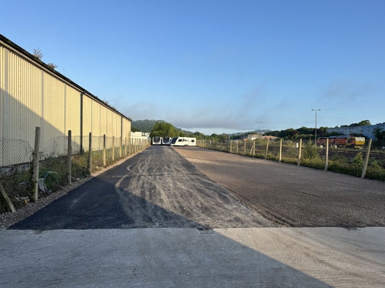 Marshall Rd, Plymouth to rent - Building Photo - Image 2 of 6