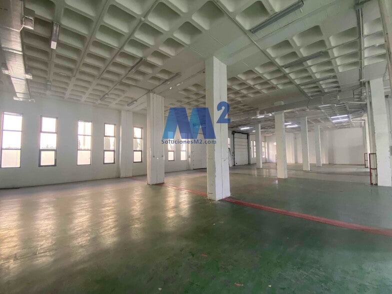 Calle Calera, 4, Tres Cantos, Madrid to rent - Interior Photo - Image 2 of 11