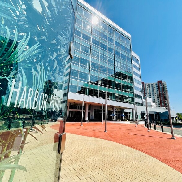 2200 Atlantic St, Stamford, CT to rent - Building Photo - Image 1 of 16