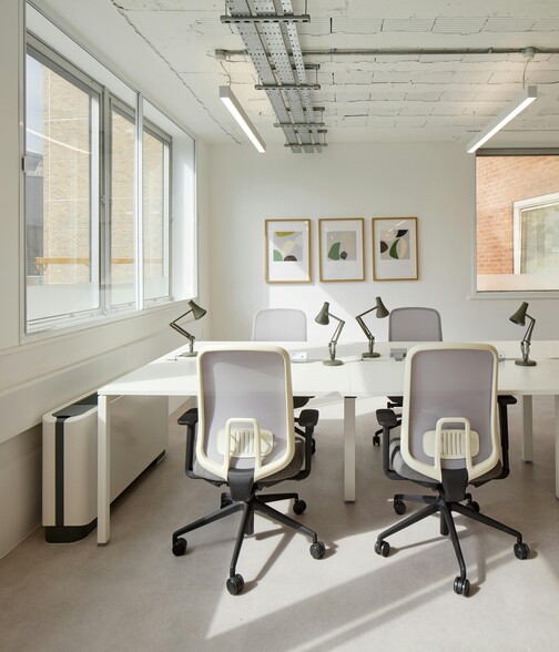 12 Cock Ln, London to rent - Building Photo - Image 2 of 15