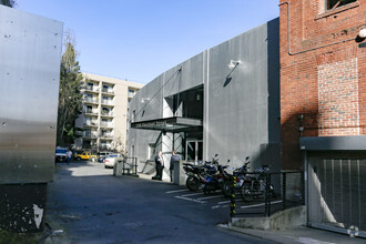 150 Chestnut St, San Francisco, CA for rent Building Photo- Image 1 of 2