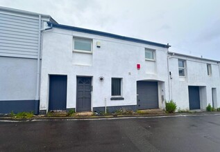 20 Berachah Rd, Torquay for rent Building Photo- Image 1 of 2