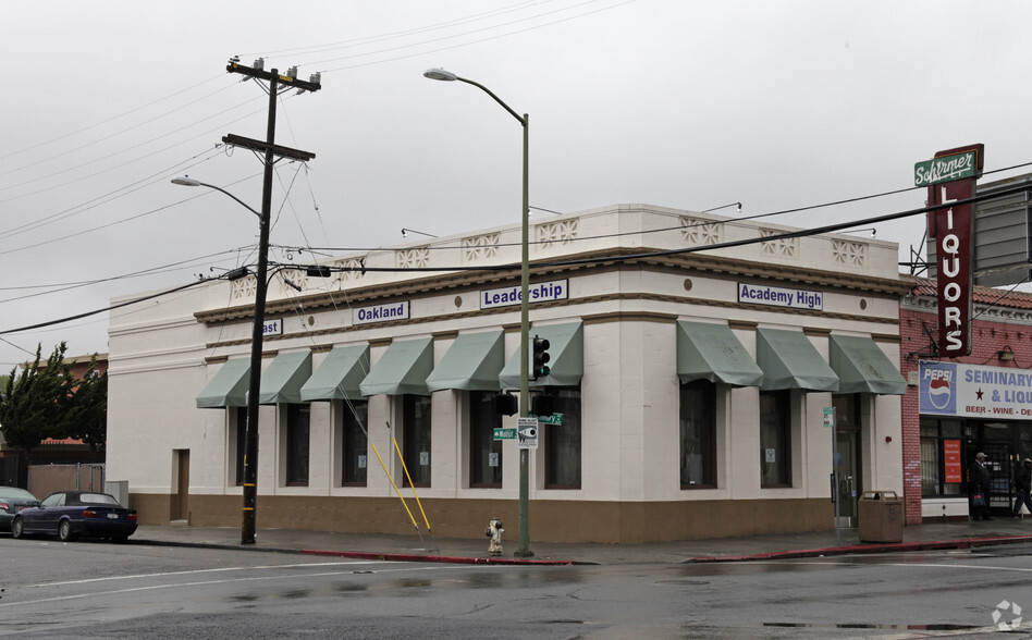 2607 Seminary Ave, Oakland, CA for sale - Primary Photo - Image 1 of 1