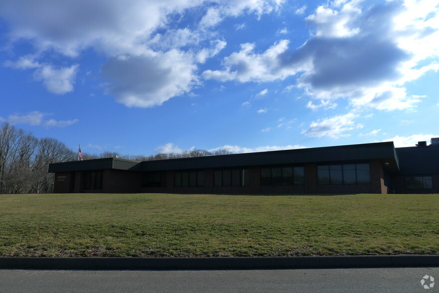 62 N Barnes Industrial Park, Wallingford, CT for sale - Primary Photo - Image 1 of 1