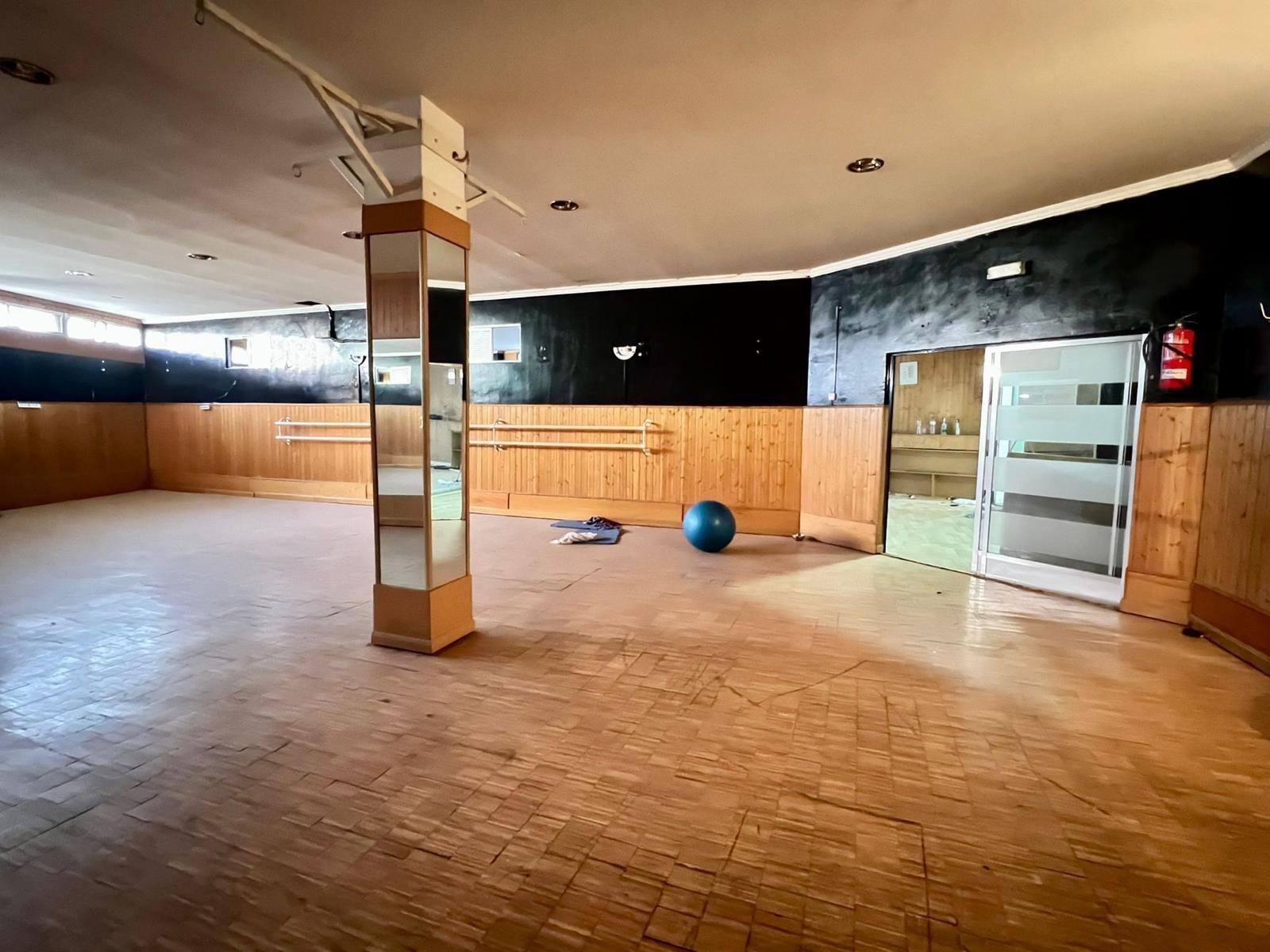 Retail in Alcobendas, Madrid to rent Interior Photo- Image 1 of 8
