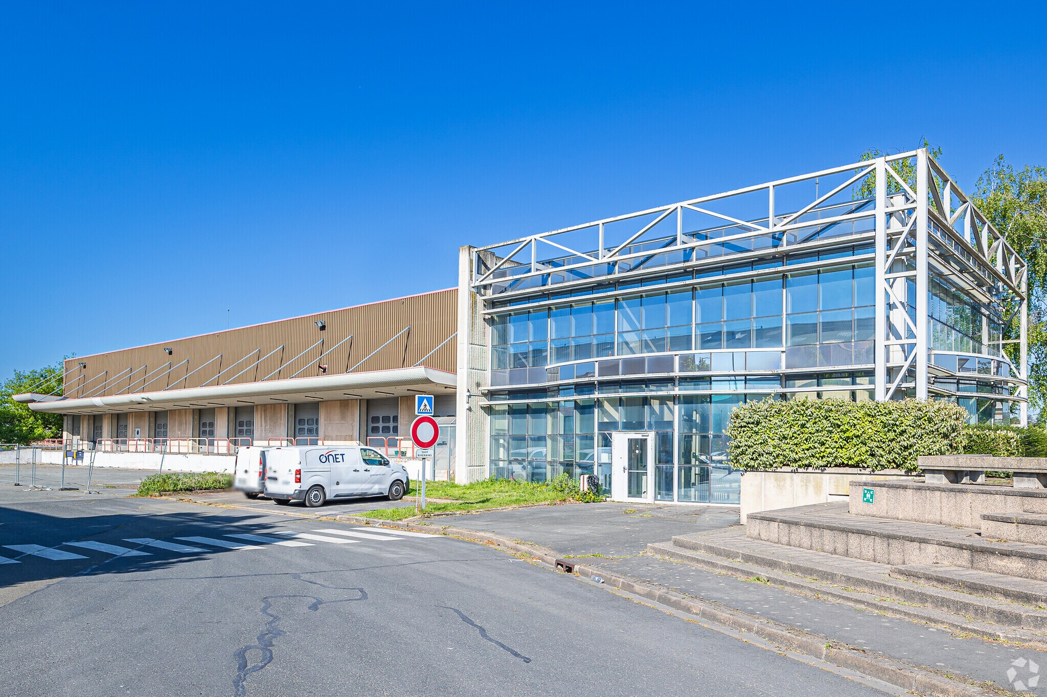 25 Route Du Mole 2 Et 3, Gennevilliers to rent Primary Photo- Image 1 of 4