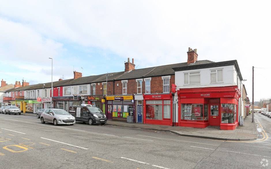 449-450 High St, Lincoln to rent - Building Photo - Image 2 of 4