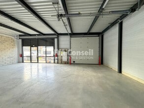 27 Avenue Du Gros Chene, Éragny to rent Interior Photo- Image 2 of 6