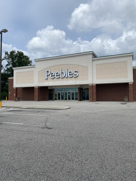 75-129 W Cornelius Harnett Blvd, Lillington, NC for sale - Building Photo - Image 1 of 1