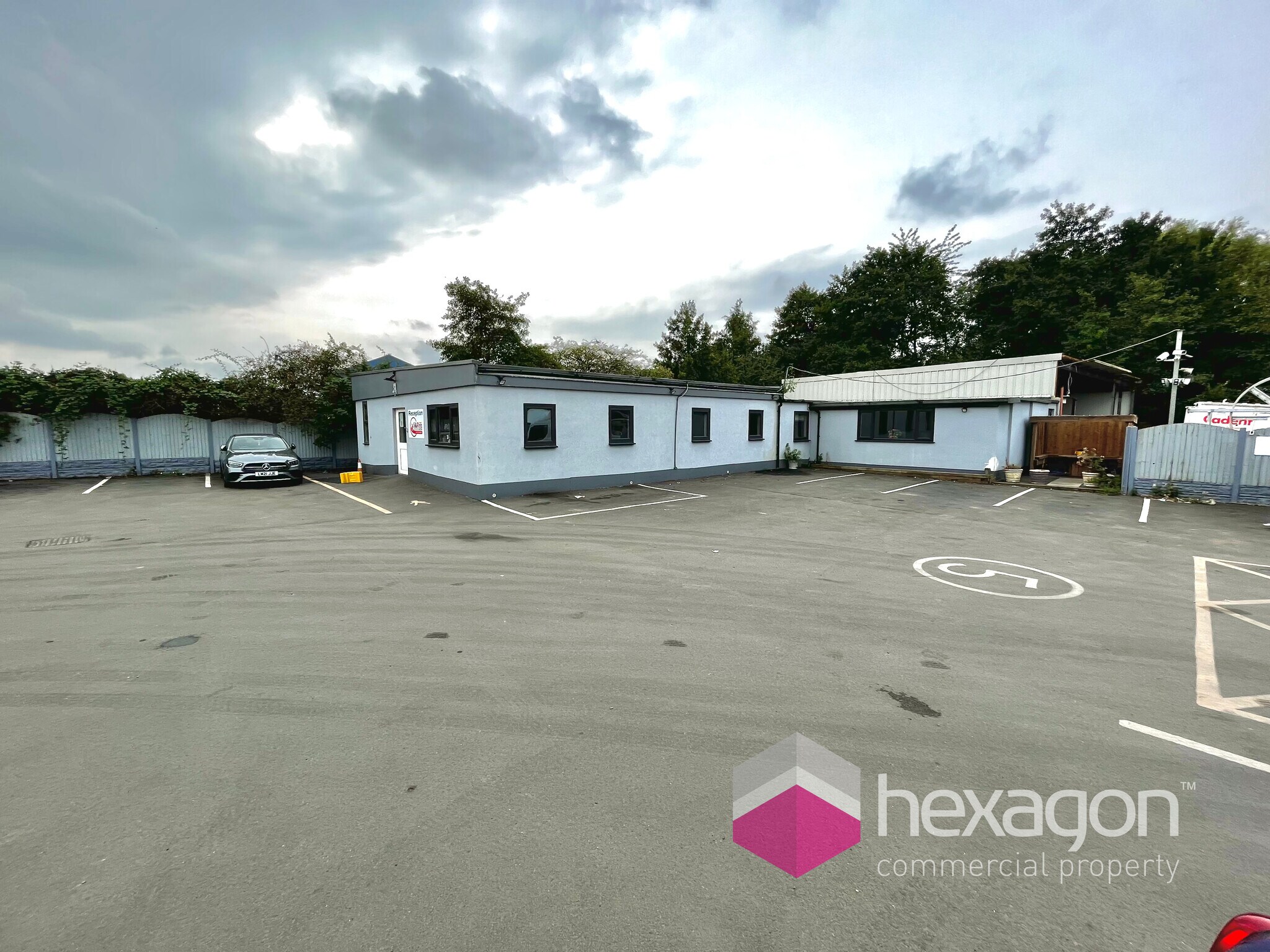 81 Leys Rd, Brierley Hill for sale Primary Photo- Image 1 of 1