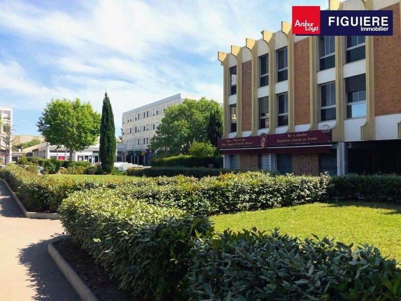 5 Rue Charles Duchesne, Aix-en-Provence for sale - Building Photo - Image 1 of 23