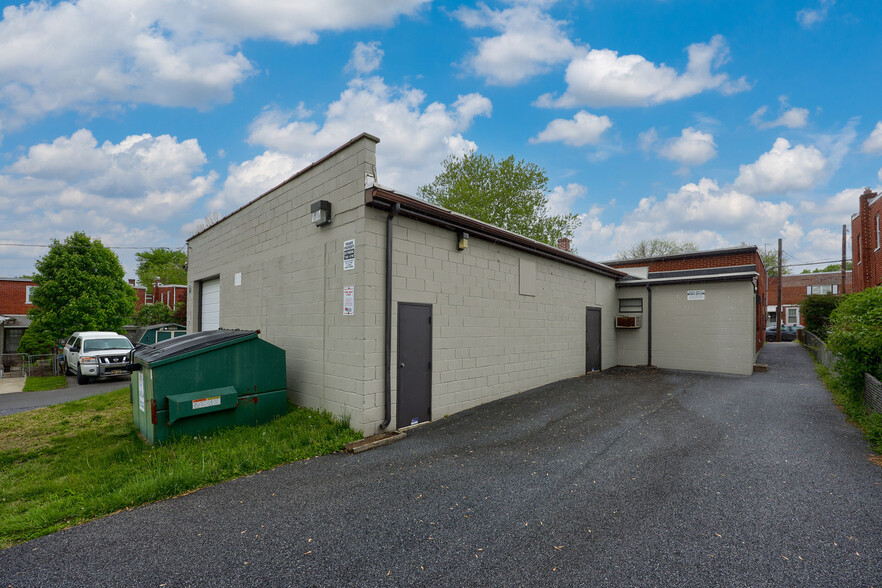 932 High St, Lancaster, PA for rent - Building Photo - Image 3 of 9