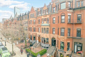 266-268 Newbury St, Boston, MA for sale Primary Photo- Image 1 of 1