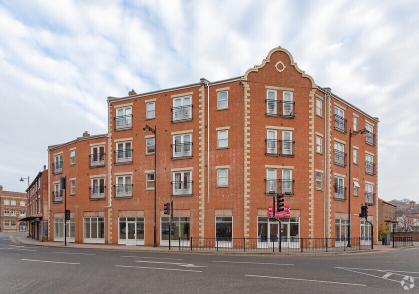 Spring Gardens, Gainsborough to rent - Building Photo - Image 2 of 4