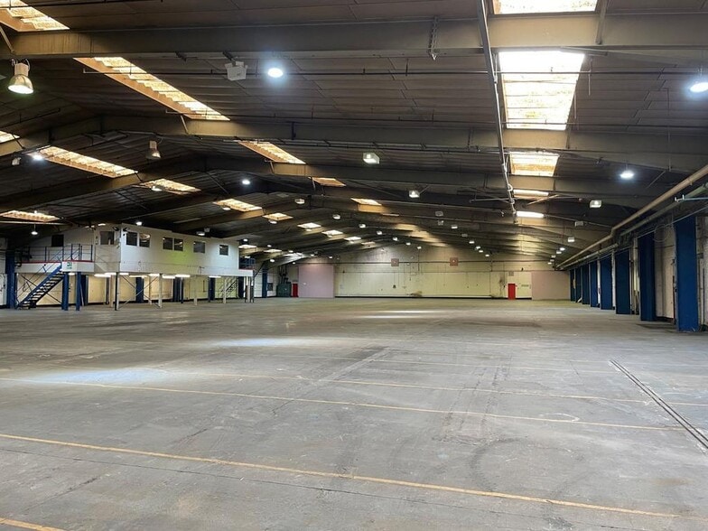 Unit 5 Old Whieldon Road, Fenton, Stoke On Trent to rent - Building Photo - Image 2 of 32