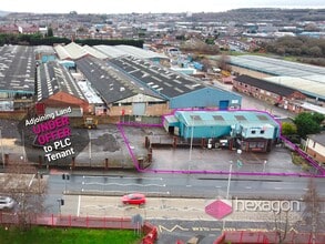 Thorns Rd, Brierley Hill to rent Building Photo- Image 1 of 6
