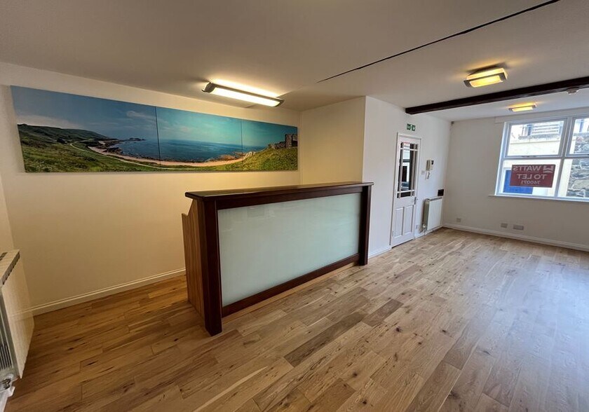 Le Marchant St, Guernsey for sale - Interior Photo - Image 3 of 7