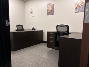 970 Reserve Dr, Roseville, CA to rent Interior Photo- Image 1 of 1