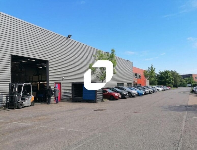279 Allée Jacques Monod, Saint-Priest for sale - Building Photo - Image 3 of 18