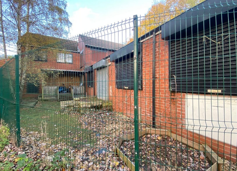 Unit 1 Audley St, Ashton Under Lyne to rent - Interior Photo - Image 3 of 5