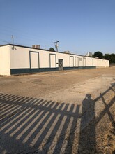 3305 E Vickery Blvd, Fort Worth, TX for rent Building Photo- Image 1 of 5