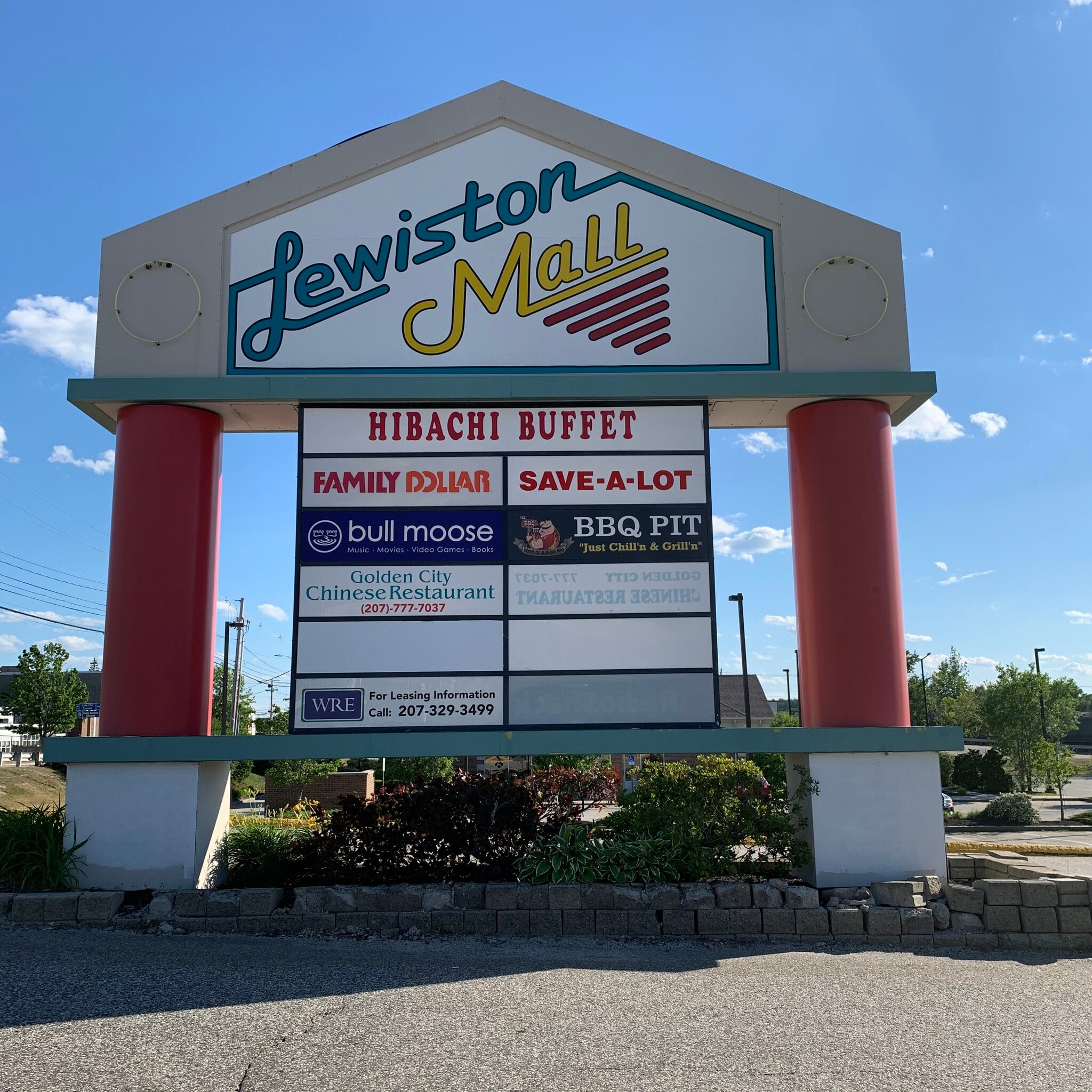 20 East Ave, Lewiston, ME to rent Building Photo- Image 1 of 6